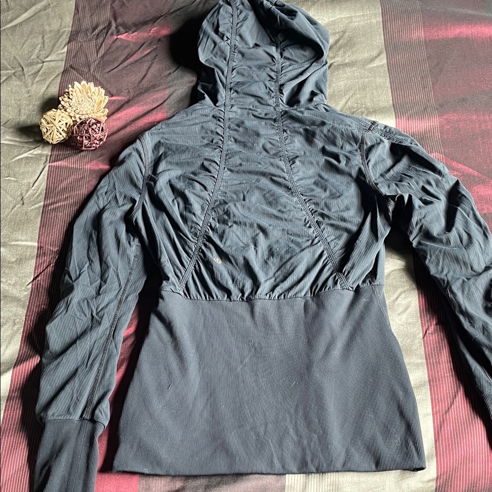 Lululemon Reversible Jacket/Sweater - Picture 5 of 7